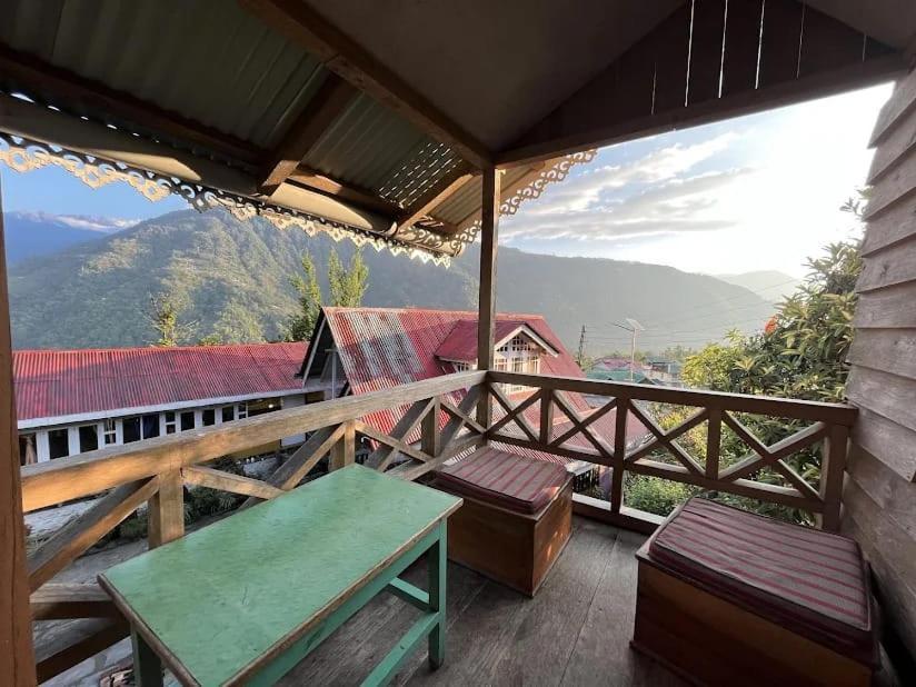 Odyssey'S Darap Eco Retreat Apartment เปลลิง ภายนอก รูปภาพ