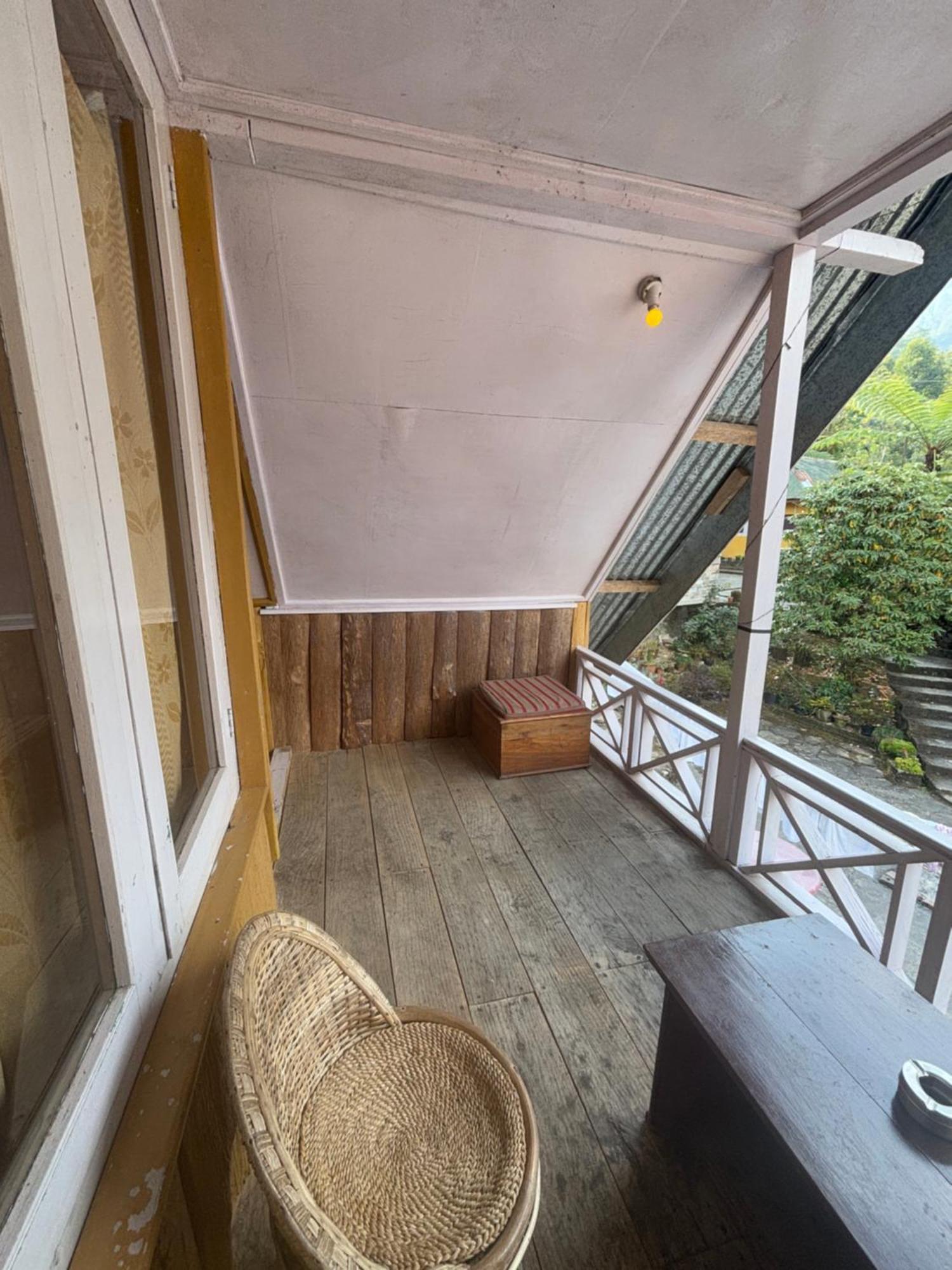 Odyssey'S Darap Eco Retreat Apartment เปลลิง ภายนอก รูปภาพ