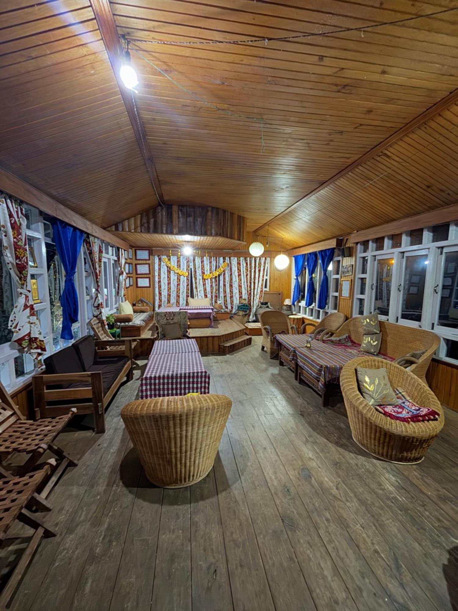 Odyssey'S Darap Eco Retreat Apartment เปลลิง ภายนอก รูปภาพ