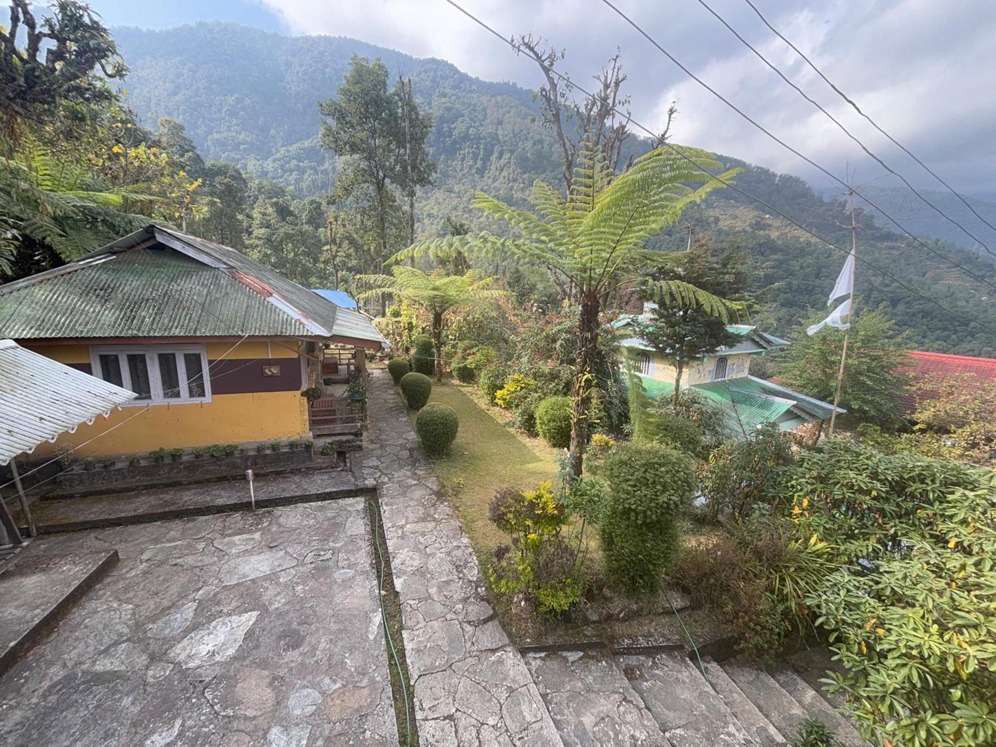 Odyssey'S Darap Eco Retreat Apartment เปลลิง ภายนอก รูปภาพ