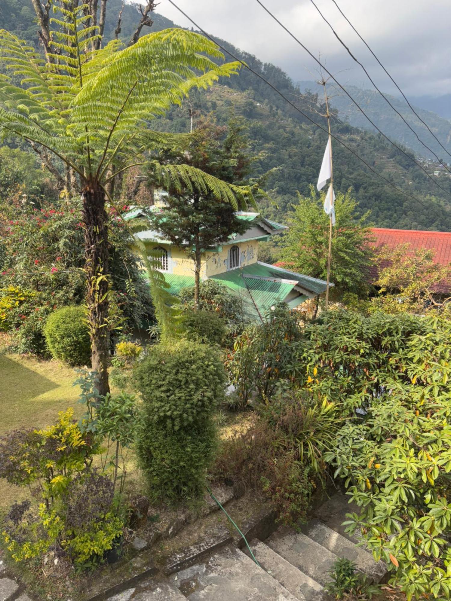 Odyssey'S Darap Eco Retreat Apartment เปลลิง ภายนอก รูปภาพ